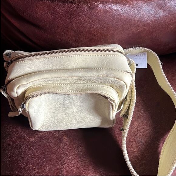 Free People Nikko Leather Sling Bag Cream - Picture 4 of 8